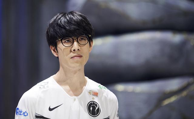 双方防守强 双方防守强